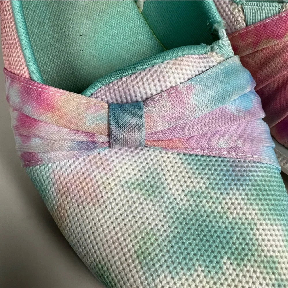 Sketchers Colorful Tie-Dye Slip-On Shoes - Picture 7 of 10